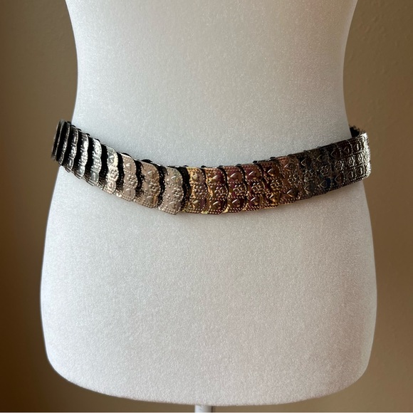 Vintage 80s Silver Tone Stretch Belt Metal Hearts Flowers Disco Cottage Granny - Picture 2 of 10